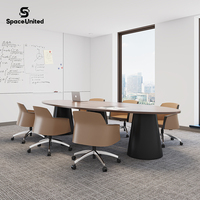 Chaise de conférence exécutive SpaceUnited avec accoudoirs, chaise de bureau ergonomique à dossier moyen rembourrée en PU pour le bureau à domicile et les salles de réunion