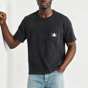 Camiseta de hombre vintage con bolsillo, venta al por mayor de fábrica, logotipo personalizado serigrafiado y bordado, 100% algodón, corte relajado, lavado ácido - Product Image 2
