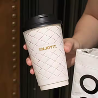 Logo personnalisé Gobelets en papier kraft jetables de luxe recyclables 8 10 16oz à carreaux Gobelets en papier de café chaud à double paroi et ondulation avec couvercle