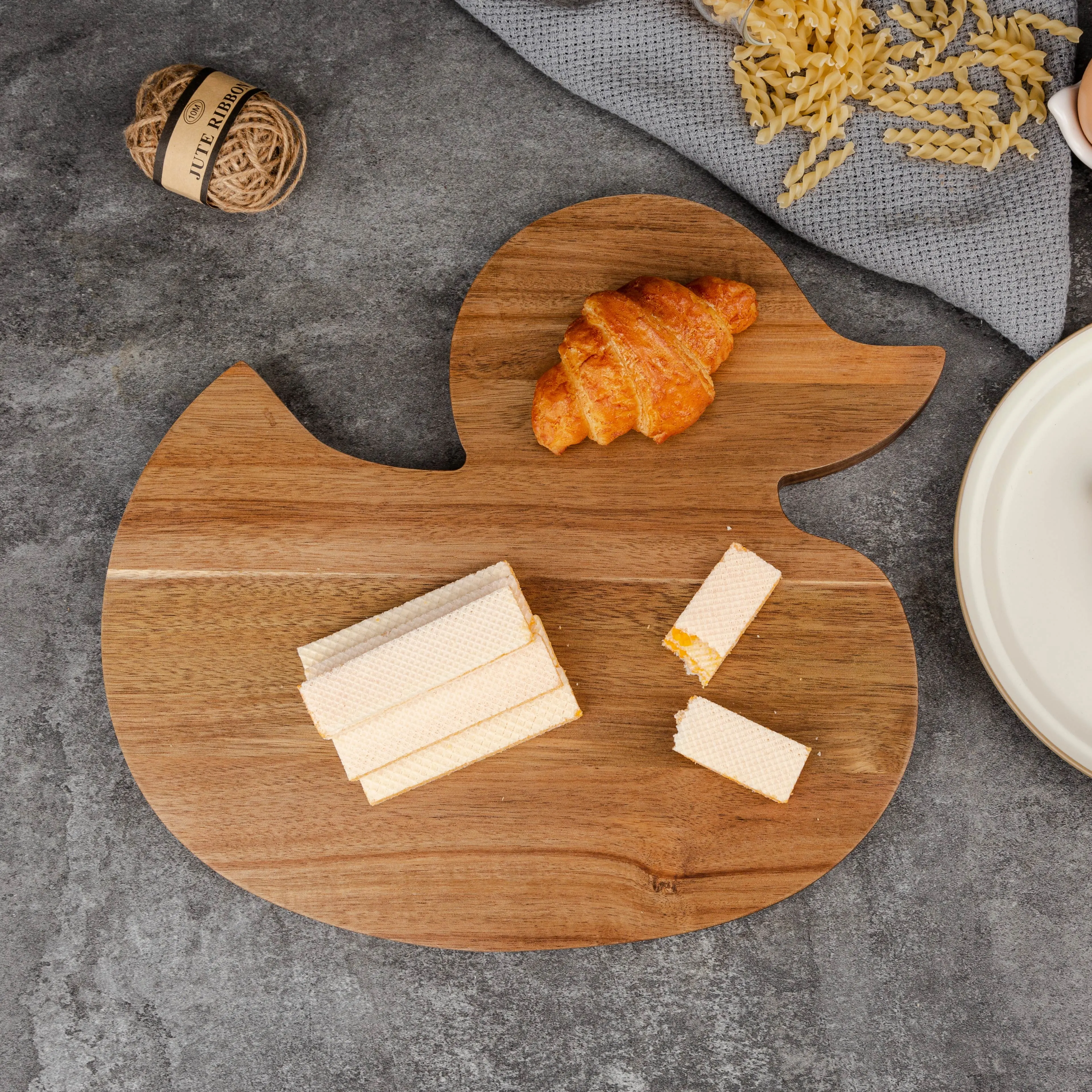 Duck-Shaped Solid Wooden Chopping and Serving Board Charcuterie Delights for Wholesale Discounted Price