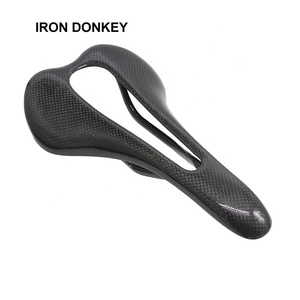 IRONDONKEY Coussin de siège en cuir souple tout en fibre de carbone Selle de vélo étanche avec fonction de massage pour l'utilisation du vélo de route - Product Image 6