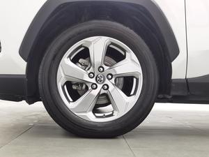 Toyota <span class=keywords><strong>RAV4</strong></span> Voiture d'occasion de haute qualité 5 portes 5 places SUV compact Version essence/<span class=keywords><strong>hybride</strong></span> en option <span class=keywords><strong>0</strong></span> kilomètre Voiture d'occasion - Product Image 5