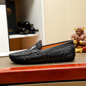 Unisex Crocodile Pattern Leather Moccasins Metal Accent <b>Slip</b> On Casual Driving Shoes Breathable Non <b>Slip</b> Sole Office Daily Wear - Product Image 5