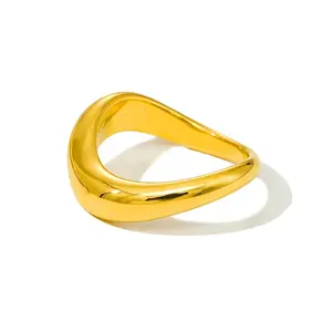Stainless Steel Jewelry Wholesale Fashion Extremely Simple 18K Gold Plated Non Tarnish Asymmetrical Gold Rings For Women