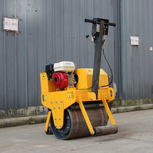 Rodillo vibratorio de mano con ruedas de acero simples o dobles para compactar el suelo, zanjas, césped - Product Image 4