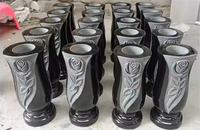 Vase funéraire en granit noir en gros pour cimetière, vase à fleurs en pierre naturelle pour tombe, design de vase funéraire à vendre
