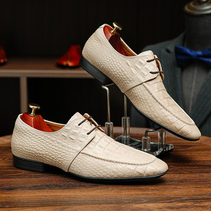 Chaussures Oxford pour homme en cuir véritable de première qualité, fabriquées à la main et sur mesure, pour les occasions professionnelles, quotidiennes et décontractées. - Product Image 5