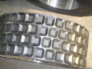 Compacteur de poudre sèche à 800 mailles pour matériaux à briquettes pour électrodes réfractaires et à carbone - Product Image 6