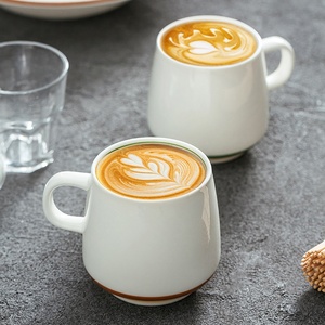 แก้วเซรามิกเคลือบด้านลายเส้นสีพื้นเพ้นท์มือ ดีไซน์เรียบง่ายทันสมัย คุณภาพสูง เหมาะสำหรับสำนักงาน ร้านอาหาร - Product Image 4