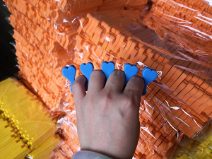 Professional Direct Factory Nail Tools Supplies Sponge <strong>Cushions</strong> Lovely <strong>Heart</strong> <strong>Shape</strong> EVA Soft Finger Toe Separator - Product Image 2
