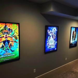Cadre publicitaire mural en aluminium avec panneau acrylique, cadre à clipser, boîte à lumière LED rétroéclairée, grandes boîtes à lumière de cinéma - Product Image 2