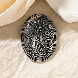 Spilla in Metallo Vintage con Totem di <span class=keywords><strong>Lupo</strong></span> Vichingo Norreno, Accessorio per Costume da Festa Western e Cosplay, Spilla Souvenir da Collezione - Product Image 3