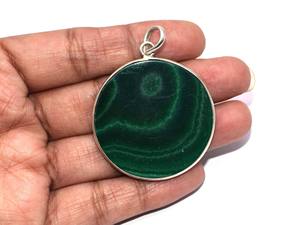 Pendentif artisanal en argent sterling 925 avec serti clos, malachite naturelle ronde plate de 30 mm - Product Image 6