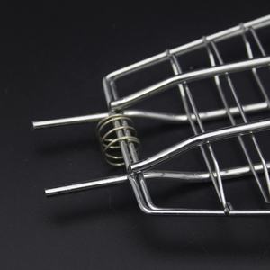 Estante de herramientas de barbacoa de metal para exteriores con mallas antiadherentes resistentes a la corrosión y cesta de parrilla de carbón de bambú para barbacoa de pescado - Product Image 3