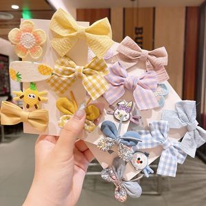Lot de 7 pinces à cheveux en plastique <span class=keywords><strong>pour</strong></span> <span class=keywords><strong>enfants</strong></span>, motifs fleurs et fruits, adorables barrettes <span class=keywords><strong>pour</strong></span> filles, idéales <span class=keywords><strong>pour</strong></span> la décoration des cheveux - Product Image 1
