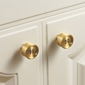 Poignée à <span class=keywords><strong>bouton</strong></span> en laiton à trou unique <span class=keywords><strong>pour</strong></span> <span class=keywords><strong>commode</strong></span> de chambre à coucher moderne minimaliste, armoire, cuisine nordique, <span class=keywords><strong>tiroir</strong></span>, poignée dorée - Product Image 5