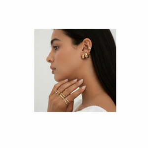 Aros Clásicos Vintage Gruesos Medianos Chapados en Oro con Forma Geométrica de Luna, Diamantes y Perlas para Regalo de Fiesta, Acero Inoxidable y Titanio - Product Image 1