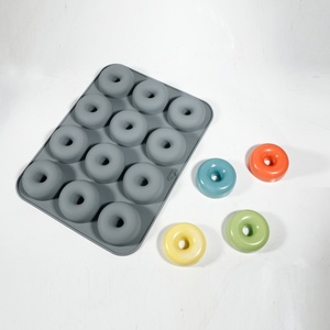 Nuevo Diseño, Molde de Silicona para Hornear Pasteles, Donuts, Pudines, Postres, Dulces, Jabones, Chocolate, con 12 Cavidades - Product Image 3