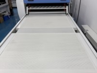 Máquina de unión a presión de camisetas de Polo, varias prendas textiles, corte de piezas curadas, procesamiento de zapatos aplicables, tapas, telas