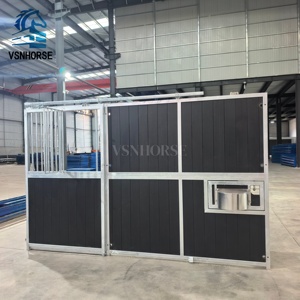 Écurie de chevaux professionnelle, box, <span class=keywords><strong>abri</strong></span>, conçue pour une alimentation, un nettoyage et un soin des chevaux organisés - Product Image 1