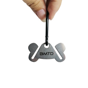 새로운 디자인 핸즈프리 클립 견인 로프 똥 가방 디스펜서 애완 동물 쓰레기 가방 브래킷 운반 대 및 여행 제품 - Product Image 5