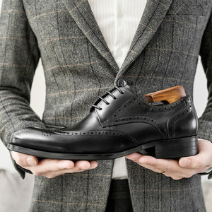 Chaussures habillées pour hommes de haute qualité, en cuir véritable artisanal, gravées, style Oxford, chaussures de ville pour hommes - Product Image 4