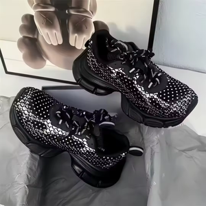 Chaussures de sport décontractées de luxe pour hommes et femmes, baskets de haute qualité, respirantes, style décontracté pour la marche - Product Image 5