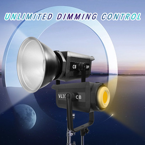 Projecteur vidéo LED dimmable continu 300W 2800K-6800K pour photographie, téléphone, TikTok, <span class=keywords><strong>YouTube</strong></span>, studio en direct, en aluminium - Product Image 2