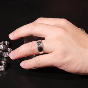 Anillos ajustables con incrustaciones de moissanita para hombre, elegantes y lujosos, de alta claridad de 1 quilate, regalo exclusivo de aniversario de boda - Product Image 2