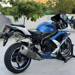 Motocicleta Deportiva Suzuki GSX600 Usada en la UE, Motor de Gasolina de 599cc, Cuatro Cilindros en Línea, Refrigeración Líquida, Suspensión Showa, Frenos ABS, Alta Velocidad - Product Image 4