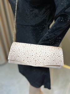 Borsa da sera plissettata da donna 2026 con glitter dorati, pochette a tracolla con catena, borse da festa per matrimonio, stile lungo, borse a mano con strass - Product Image 5