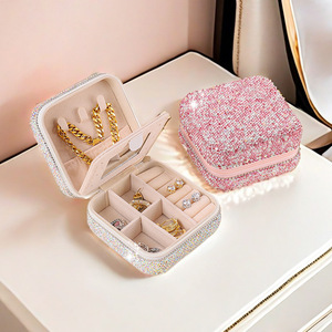 Étui à bijoux personnalisé avec diamants incrustés, miroir intégré, vente en gros d'étuis à bijoux de haute qualité - Product Image 4