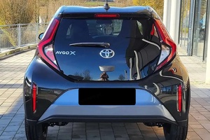 Auto usate a prezzi accessibili 2025 Toyota <span class=keywords><strong>Aygo</strong></span> X Teamplayer <span class=keywords><strong>1.0</strong></span> SUV pronto per l'uso, nessun incidente pronto per la spedizione in tutto il mondo - Product Image 3