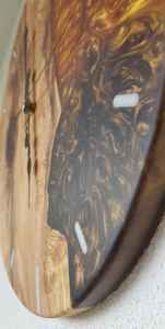 Horloge murale décorative en résine et en bois, faite à la main, durable, de haute qualité, élégante et fonctionnelle, parfaite pour le salon, la chambre à coucher - Product Image 5