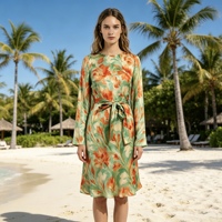 Robe midi légère à manches longues pour femme, style resort, imprimé floral tropical, tissu 100% viscose brillante, coupe biais et ceinture à nouer