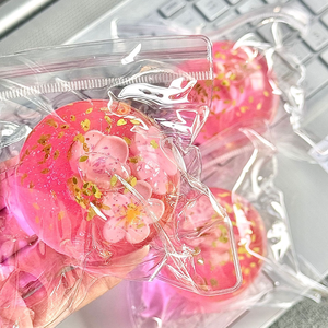 Nuevo diseño de edición limitada de primavera y verano, pelota antiestrés de flor de cerezo rosa de 6 cm, juguete blando de azúcar de malta para regalo. - Product Image 3
