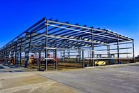 Nouvel atelier/entrepôt en structure légère d'acier, design moderne du milieu du siècle, haute résistance au vent, prix usine disponible pour la vente en gros