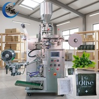 Machine d'emballage de thé entièrement automatique adaptée à l'emballage du thé dans des sachets intérieurs et extérieurs.
