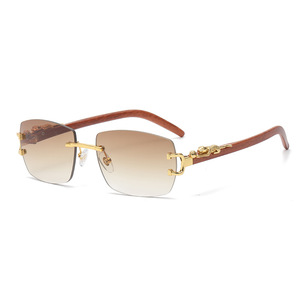 แว่นกันแดดทรงสี่เหลี่ยมไร้<span class=keywords><strong>กรอบ</strong></span>ลายเสือชีตาห์ สีสันสำหรับผู้ชายและผู้หญิง สไตล์เรโทร ลายหัวเสือดาว ลายไม้ รุ่น 6003 - Product Image 4