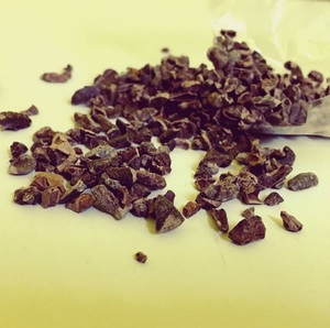 Crunchy Roasted Ecuadorian Cacao <b>Nibs</b> Bulk For <b>Chocolate</b> Baking And Healthy Snacking With Rich Aroma 15kg Box - Product Image 1