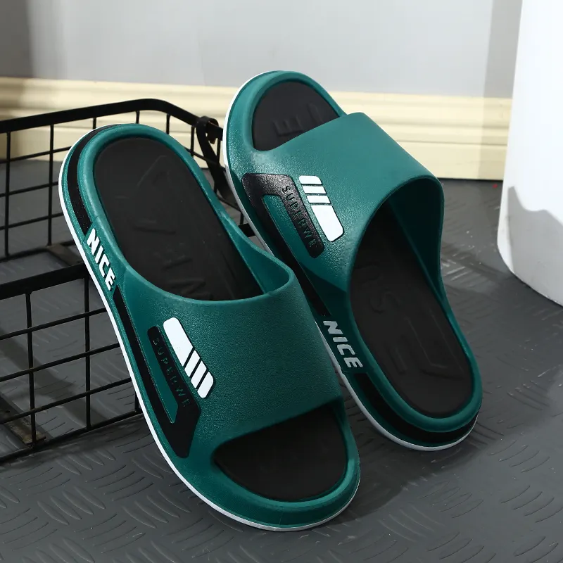 Sandal selop rumah pria antiselip, sandal hijau Pvc berbantalan luar ruangan untuk pria