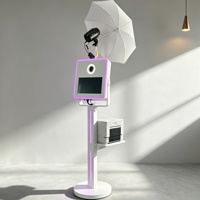 Machine à selfie en métal 15,6 pouces avec écran tactile réglable, bande lumineuse LED, idéale pour les mariages, les fêtes, les bars, la location et les événements professionnels