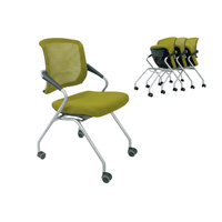 Chaise de formation de bureau contemporaine et pliable en maille avec roulettes pour salle de conférence universitaire