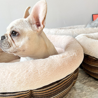 Vente en gros de canapé-lit d'intérieur écologique à rayures multicolores pour animaux de compagnie, lit rond à quantité minimale de commande basse pour chiens et chats