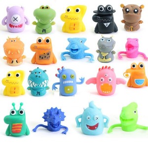 Muñecos de Dedo Monster de 2 Pulgadas, Juguetes para Bromas y Alivio del Estrés, Juguetes Promocionales en Cápsula, OEM de Fábrica - Product Image 1
