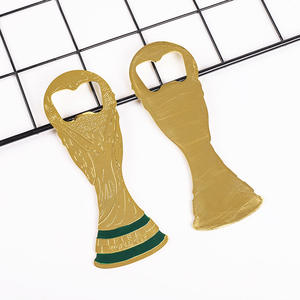 Abridores de Botellas y Llaveros de Aleación de Zinc con Forma de Trofeo de Fútbol, Modernos y Personalizados al por Mayor - Regalos Personalizados para Fiestas - Product Image 2