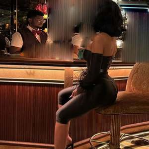 <span class=keywords><strong>3</strong></span>/4-Ärmel Abendkleider aus Samt Schwarz Maßgeschneiderte Ballkleider für Partys - Product Image 5