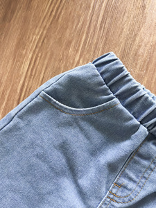 <span class=keywords><strong>Completo</strong></span> due pezzi per bambina 2026: Top corto in pizzo bianco e pantaloni in denim con bordo in pizzo - Product Image 6