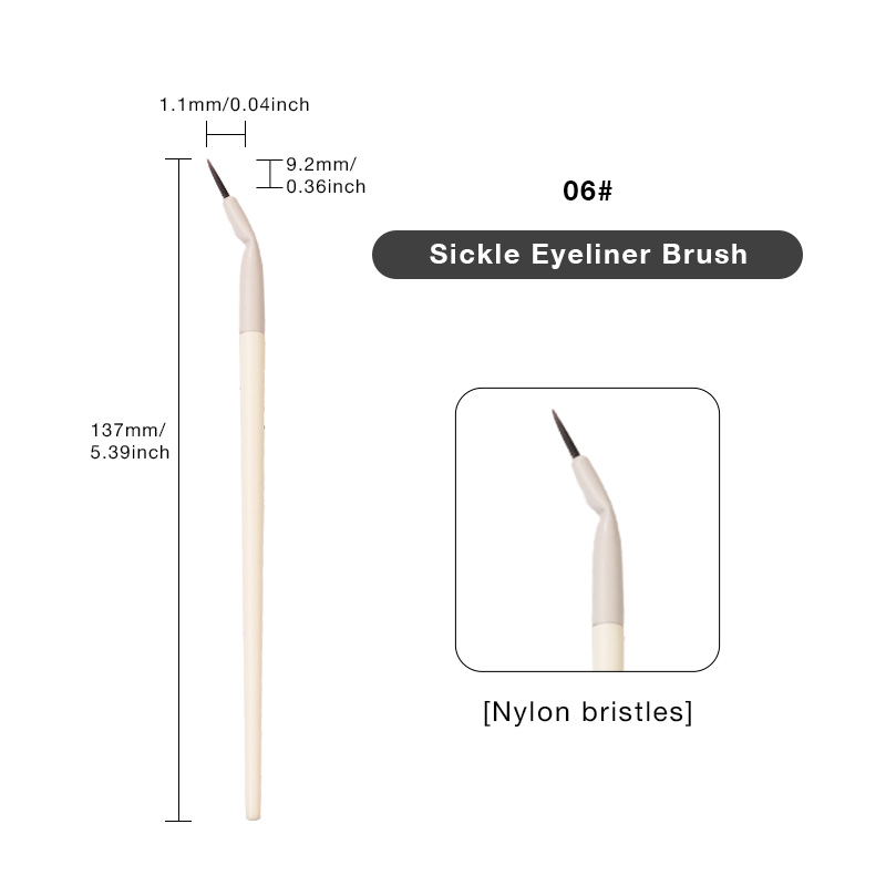 Pinceau eye-liner faucille blanche