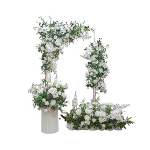 ファレノプシス造花列結婚式の背景ステージレイアウトフラワーアーチ木製フレームドアフレーム装飾フラワーランナー